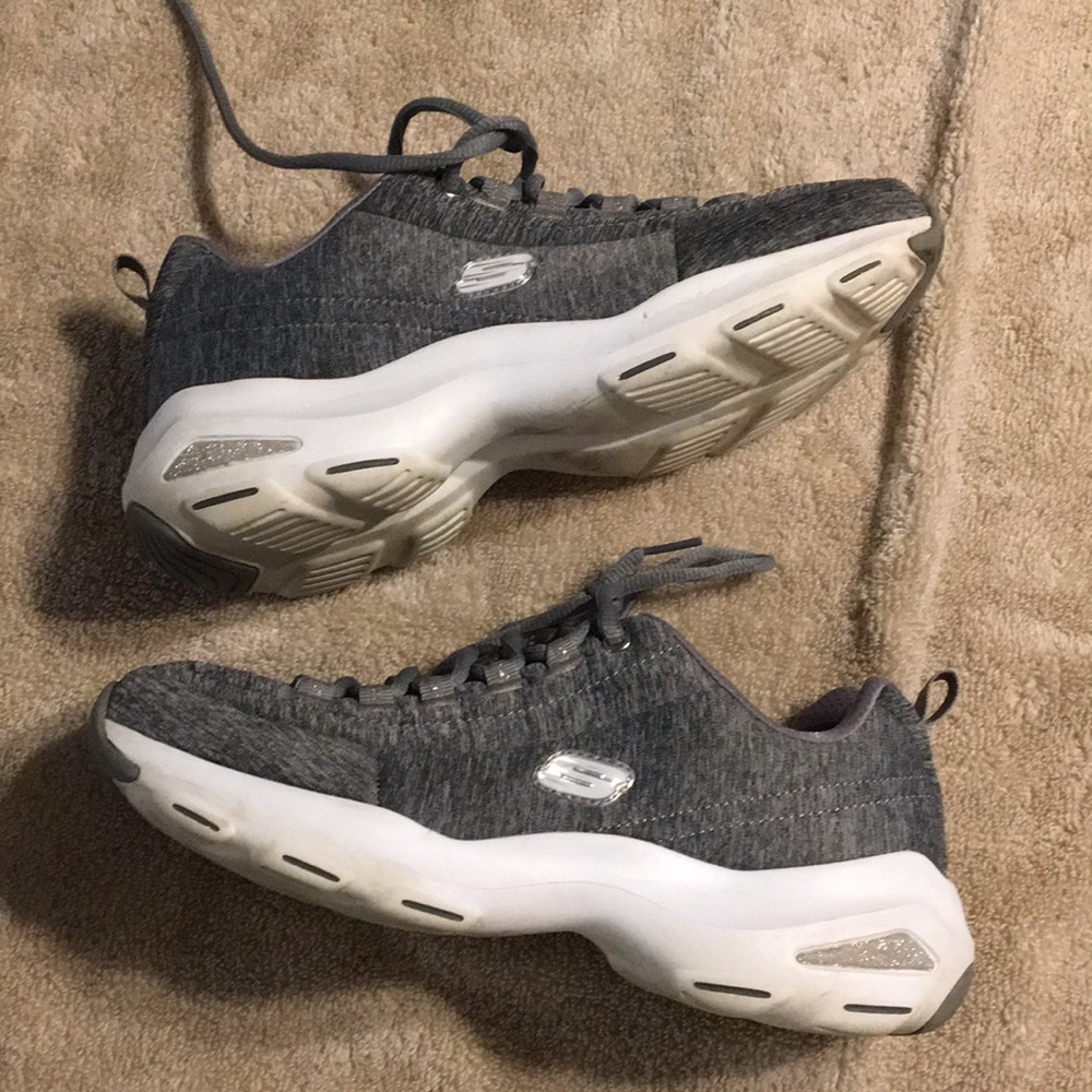 Skechers Air cooled MEMORY FOAM Athletic Ahoes